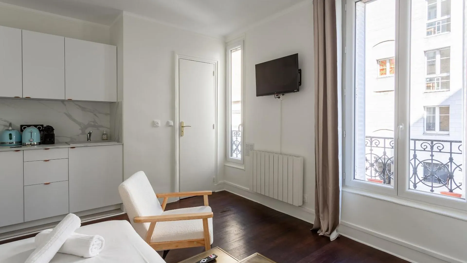 The Cosy Republic Apartment Paris 0*,  France